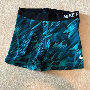 Blue and green NIKE PRO shorts size M. Condition: used - good+clean